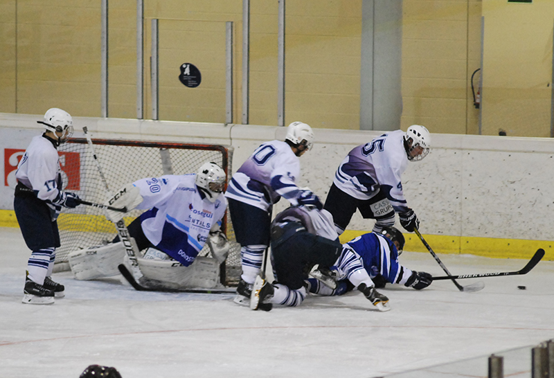 El CH Huarte no pudo con el Txuri Urdin en la Liga Nacional Sub 20